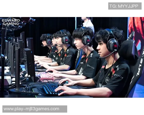 深入解析TES战队电竞比赛中的技术表现与比分数据分析