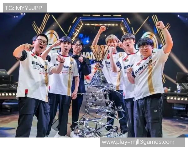 电竞数据最新和平精英实力排行榜揭晓EDG强势领跑TOP10团队表现引关注 电竞数据最新和平精英实力排行榜揭晓EDG强势领跑TOP10团队表现引关注